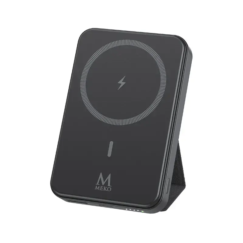 10000mAh magnetic wireless power bank with kickstand